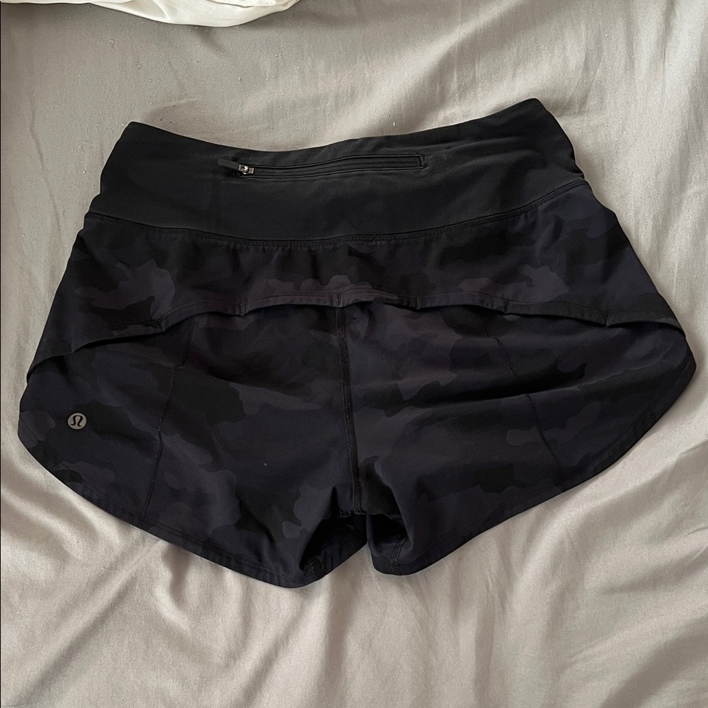 lululemon athletica Camo Black speed up short
